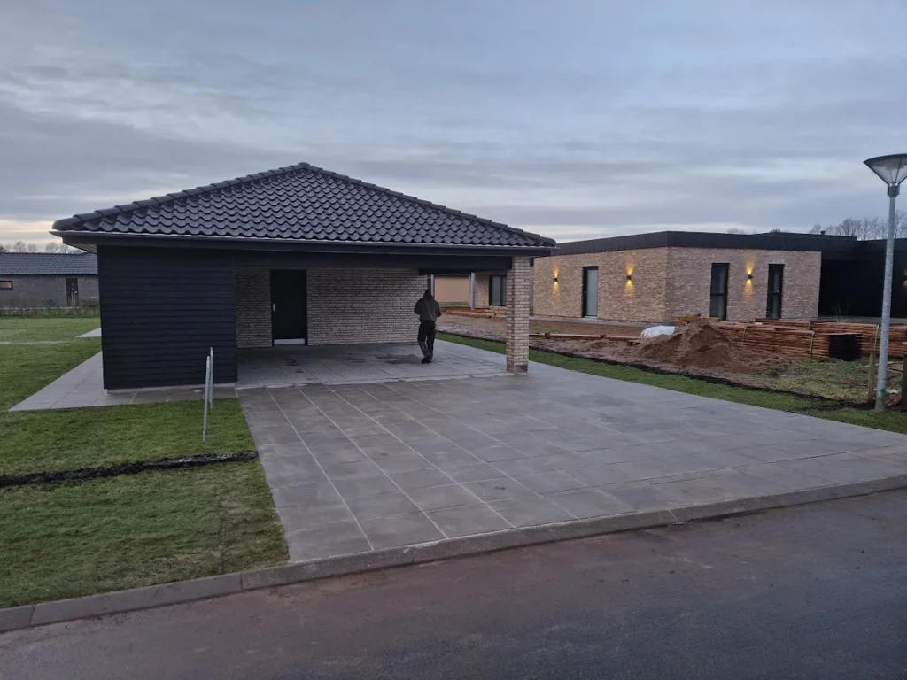 Ny indkørsel anlagt ved nybyggeri